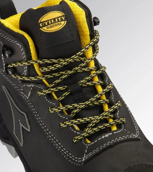 diadora classic mid boot black close up